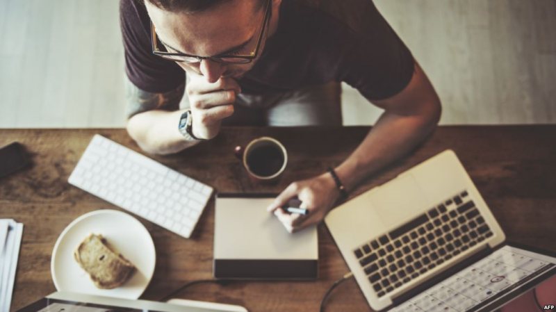 نصائح لا تُقدر بثمن قبل التخرج: تجهيز نفسك لسوق العمل بنجاح