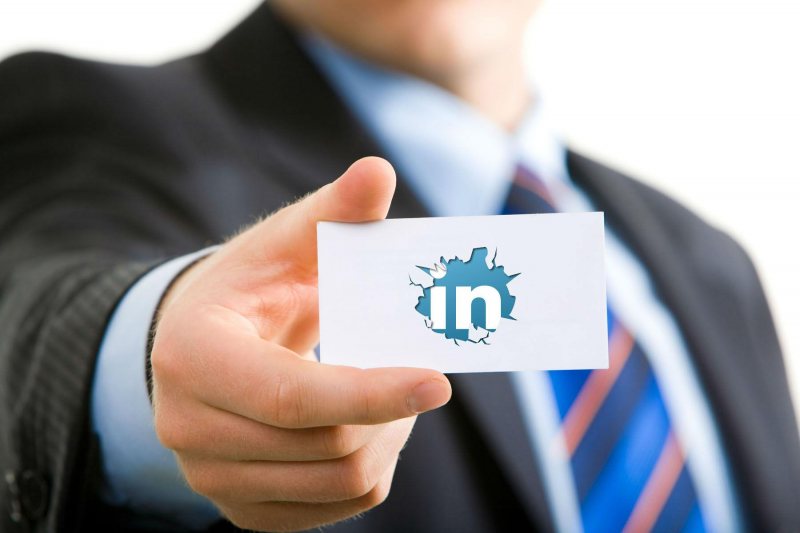 دليلك الكامل لإنشاء حساب LinkedIn احترافي يعزز فرصك الوظيفية