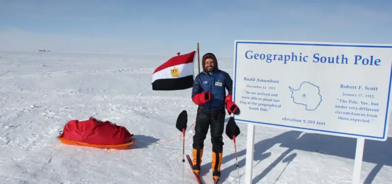 عام 2020: صعود أول رائد فضاء مصري عربي للقمر - STJEGYPT