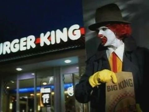 برجر كينج ترد على ماكدونالدز بقوة وذكاء في سوق المنافسة