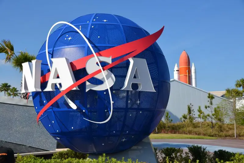 ماذا تعرف عن المحرك الخاص بــ ناسا | NASA - STJEGYPT