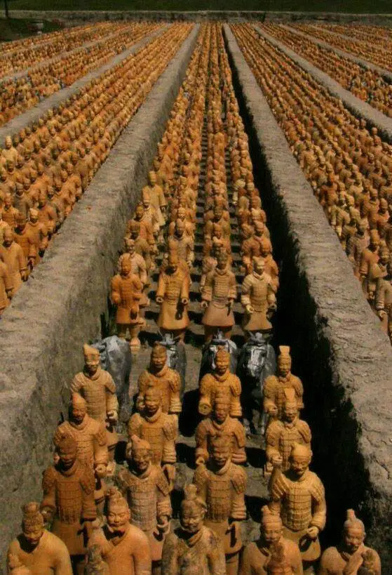 جيش تراكوتا .. الصين . - STJEGYPT