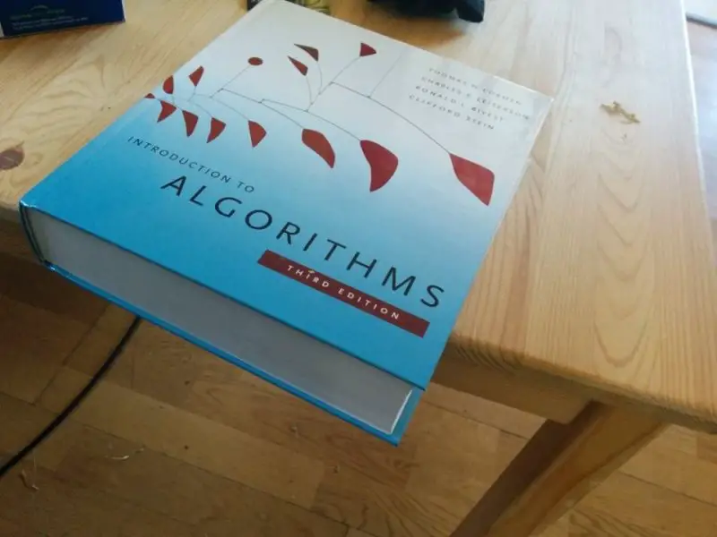 كتاب Algorithms ممكن يغير حياتك 180 درجة - STJEGYPT